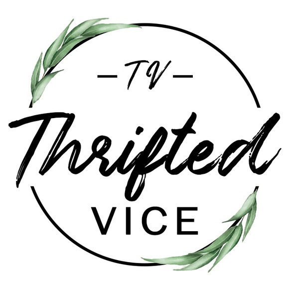 Meet your Posher! - Picture 1 of 8